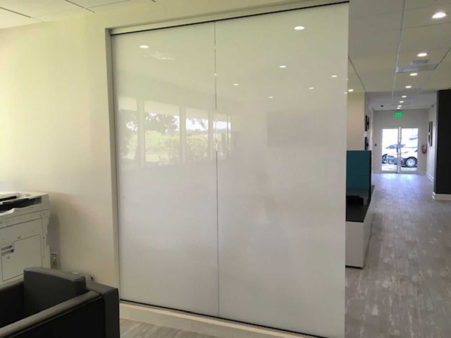 Solid White Laminated Glass